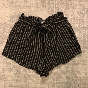 hollister soft short